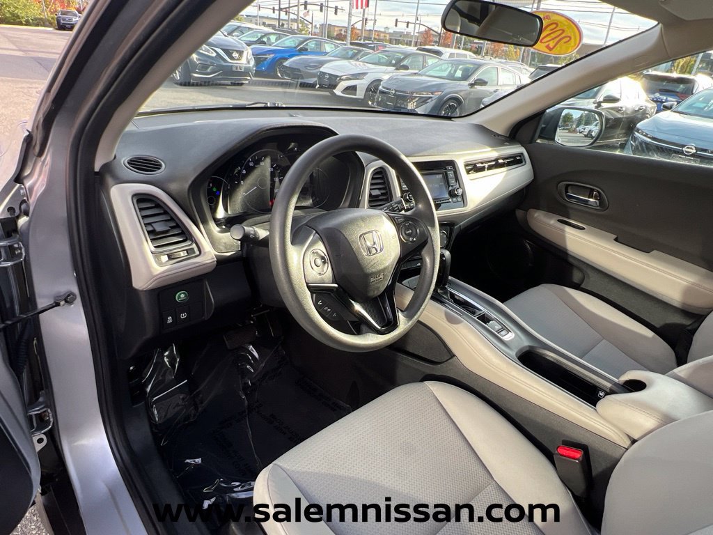 Used 2021 Honda HR-V LX image 15