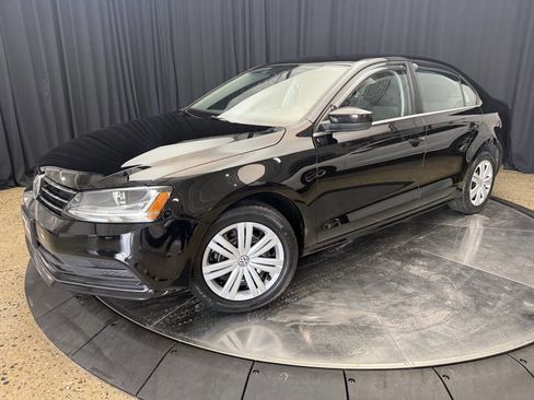 Used 2017 Volkswagen Jetta S image 2