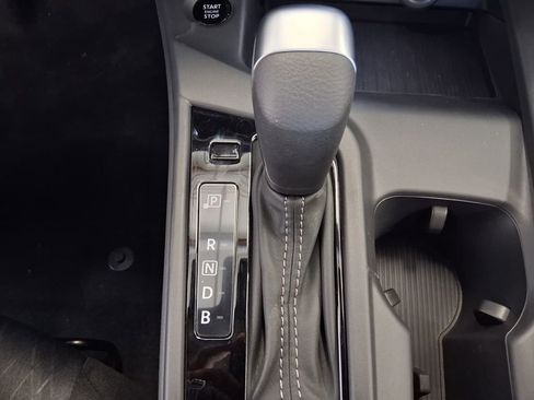 New 2026 Nissan Sentra SV w/ SV Convenience Package FWD image 17