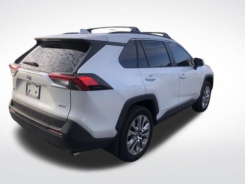 Used 2025 Toyota RAV4 XLE Premium w/ Weather Package FWD image 4