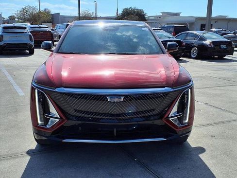New 2026 Cadillac Lyriq Luxury RWD image 6