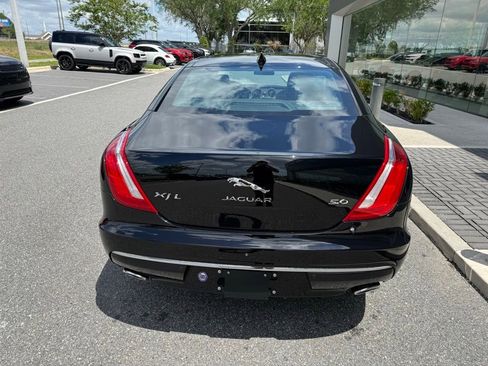 Used 2016 Jaguar XJ L Supercharged image 3
