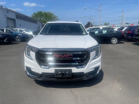Used 2022 GMC Terrain AT4 w/ Infotainment Package II AWD/4WD image 8