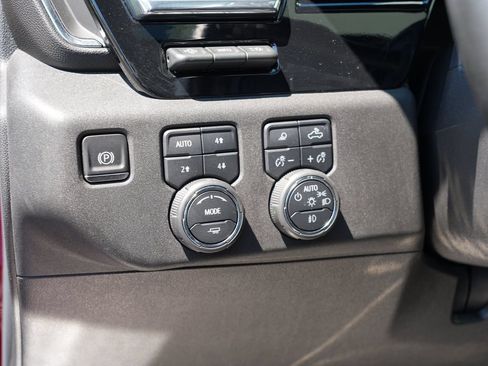 Used 2024 Chevrolet Silverado 3500 High Country w/ High Country Premium Package AWD/4WD image 17