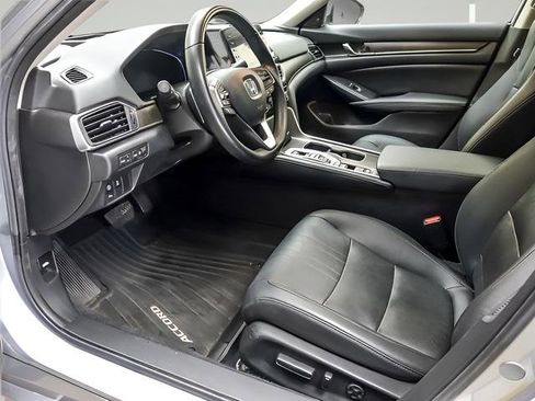 Used 2021 Honda Accord Touring image 10