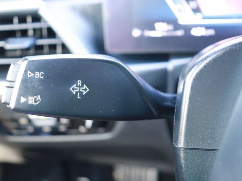 Used 2024 BMW 430i Convertible RWD image 24