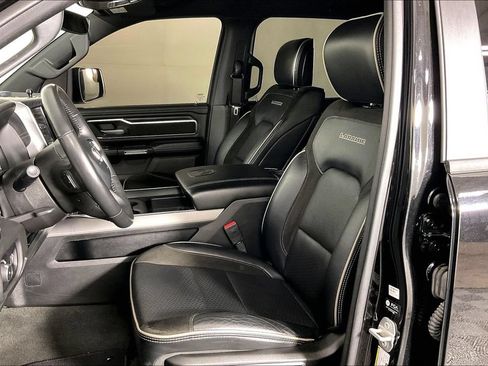 Used 2024 RAM 1500 Laramie RWD image 31