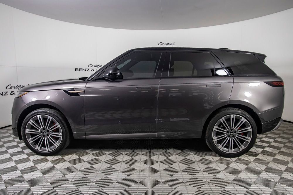 Used 2024 Land Rover Range Rover Sport Dynamic SE AWD/4WD image 10
