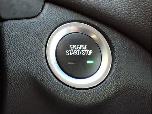 Used 2024 Chevrolet Equinox LT FWD image 24