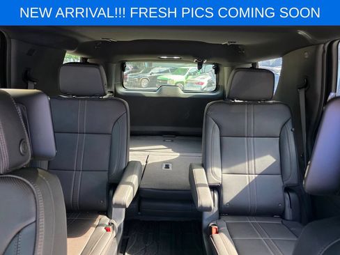 Used 2026 Chevrolet Tahoe High Country AWD/4WD image 12