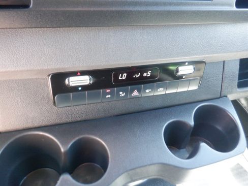 Used 2025 Mercedes-Benz Sprinter 2500 image 15