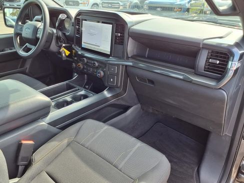 Used 2025 Ford F150 STX w/ Equipment Group 200A RWD image 29