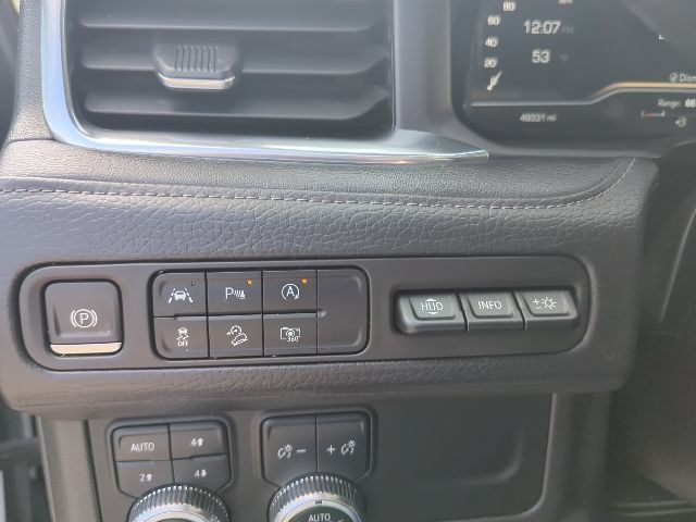 Used 2023 GMC Yukon Denali AWD/4WD image 22