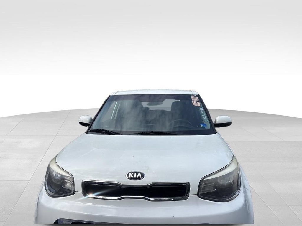 Used 2016 Kia Soul + FWD image 4