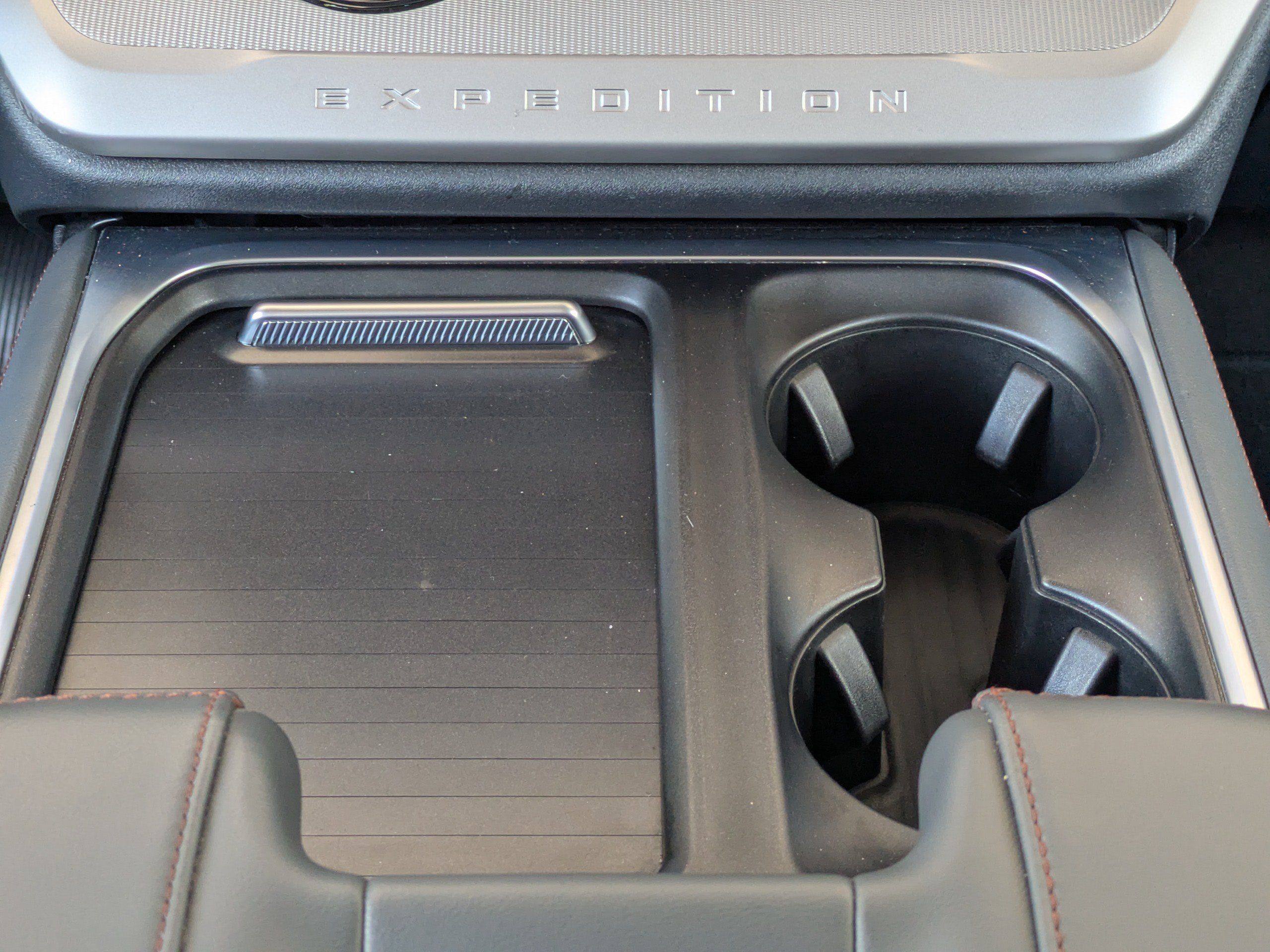 Certified 2025 Ford Expedition Active AWD/4WD image 21