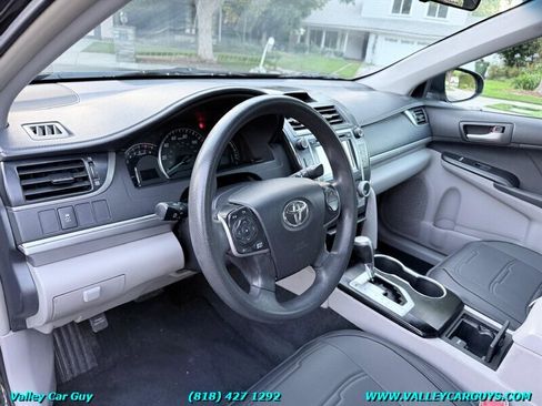 Used 2012 Toyota Camry LE FWD image 13