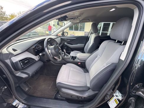Used 2023 Subaru Outback Premium AWD/4WD image 25