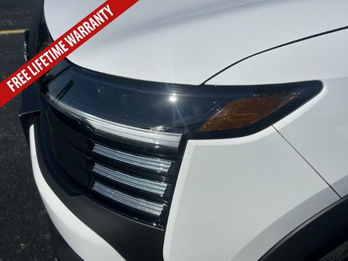 New 2026 Nissan Kicks S w/ Charging Package FWD image 12