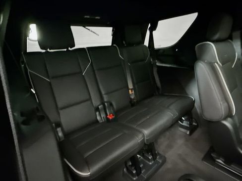 Used 2023 Cadillac Escalade Premium Luxury w/ LPO, Radiant Package image 30