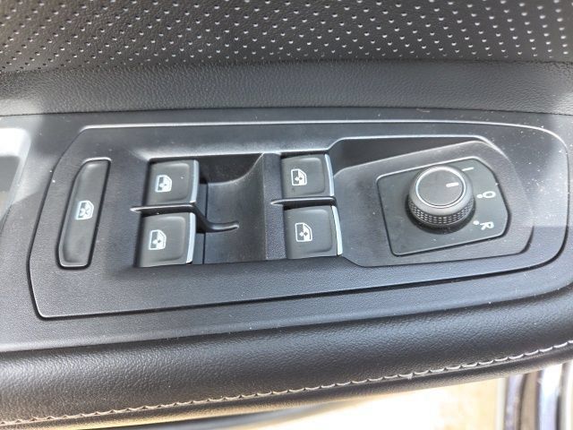 Used 2024 Volkswagen Atlas Cross Sport SEL R-Line AWD/4WD image 26