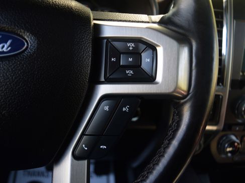 Used 2017 Ford F150 Platinum w/ Equipment Group 701A Luxury image 5