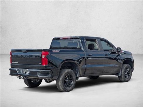 Used 2023 Chevrolet Silverado 1500 LT Trail Boss w/ LPO, Dark Essentials Package image 5