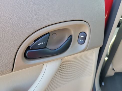 Used 2007 Ford Focus SES image 14