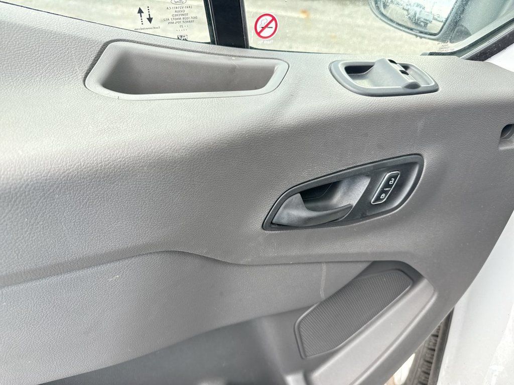 Used 2025 Ford Transit 250 Low Roof w/ Exterior Upgrade Package RWD image 18