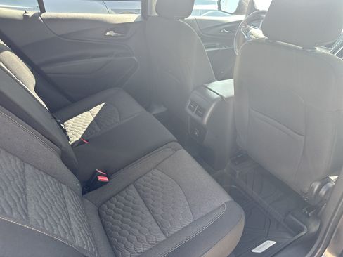 Used 2020 Chevrolet Equinox LT AWD/4WD image 10
