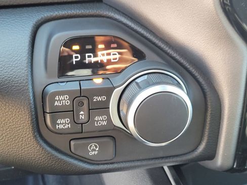 New 2026 RAM 1500 Big Horn AWD/4WD image 17
