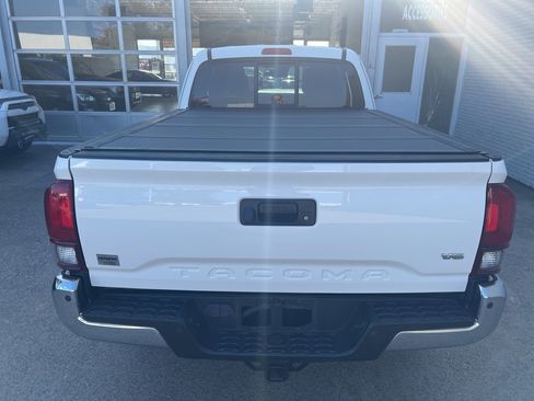 Used 2021 Toyota Tacoma SR5 image 5