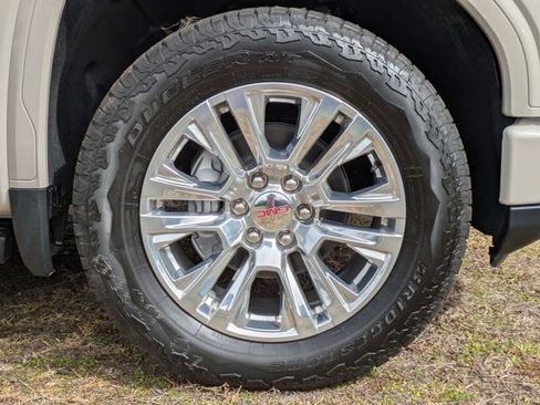 New 2026 GMC Sierra 1500 Denali w/ Technology Package AWD/4WD image 11
