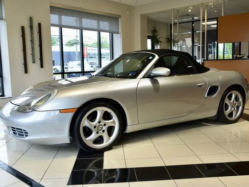 Used 2001 Porsche Boxster RWD image 3