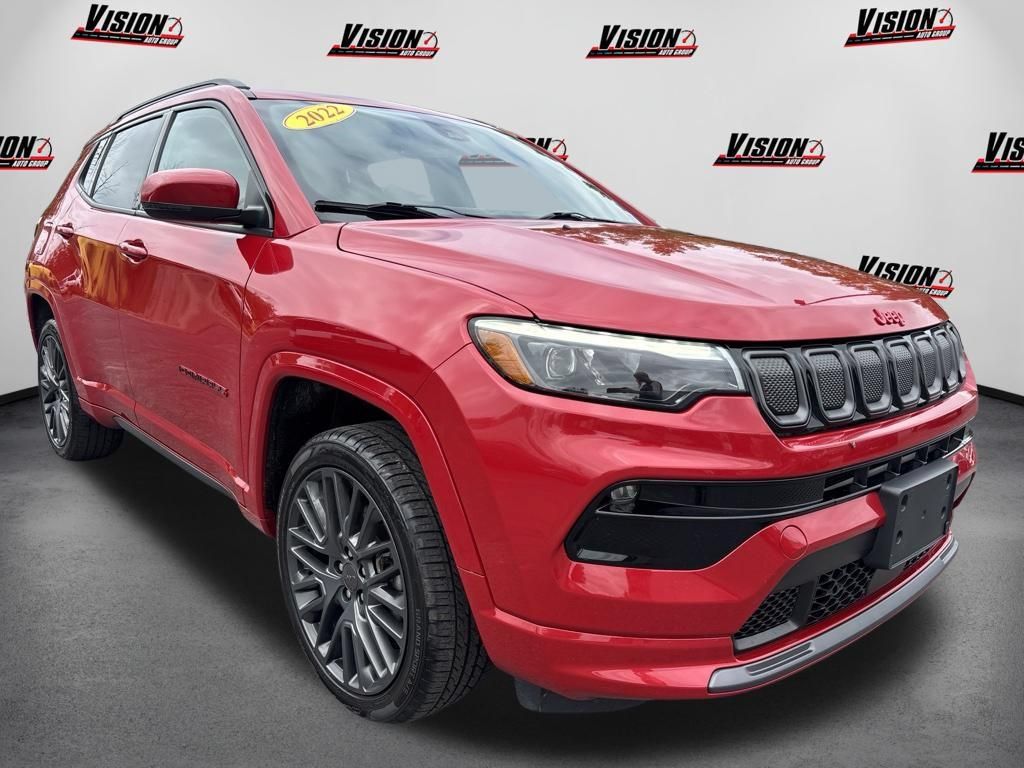 Used 2022 Jeep Compass Limited w/ (RED) Package AWD/4WD image 3