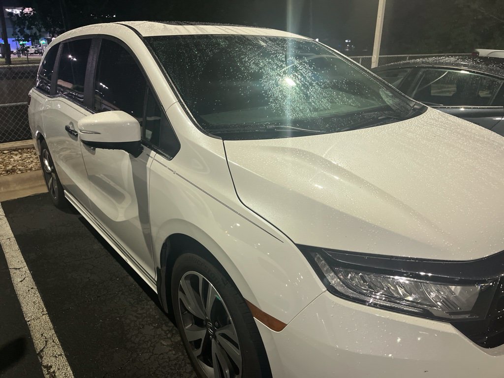 Used 2024 Honda Odyssey Touring image 3
