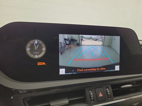 Used 2024 Lexus ES 350 w/ Premium Package FWD image 25