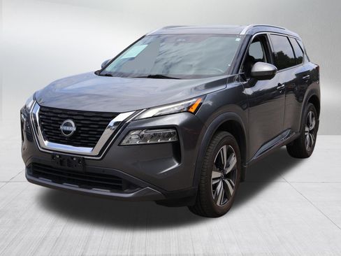 Used 2023 Nissan Rogue SL w/ SL Premium Package FWD image 3