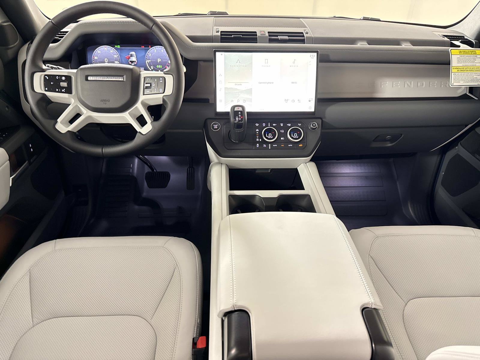 New 2026 Land Rover Defender 110 X-Dynamic SE AWD/4WD image 15