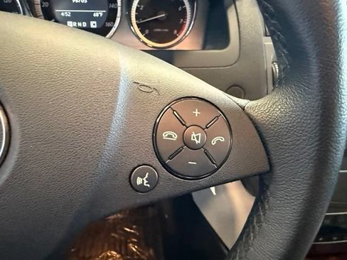 Used 2010 Mercedes-Benz C 300 Sedan image 17