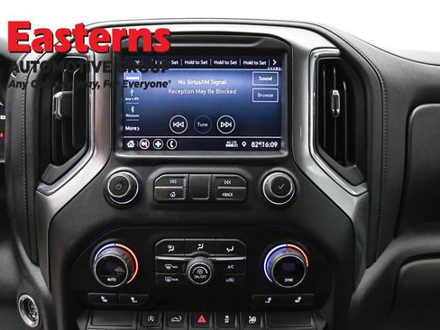 Used 2021 Chevrolet Silverado 1500 LT AWD/4WD image 12