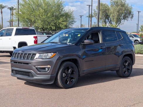 Used 2021 Jeep Compass Latitude w/ Sun and Sound Group image 2