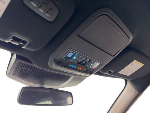 Used 2021 Ford Explorer King Ranch w/ Premium Technology Package image 72