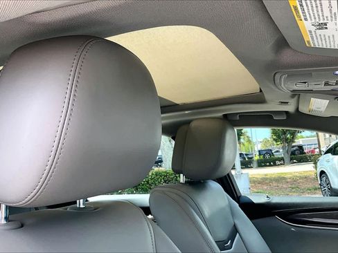 Used 2013 Cadillac XTS Luxury w/ Driver Awareness Package AWD/4WD image 14