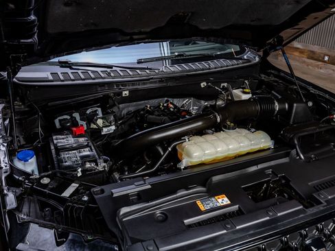 Used 2025 Lincoln Navigator Reserve w/ Jet Appearance Package image 40