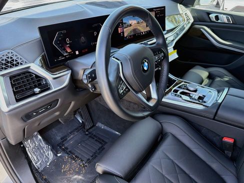 Used 2026 BMW X5 xDrive40i w/ Parking Assistance Package AWD/4WD image 26