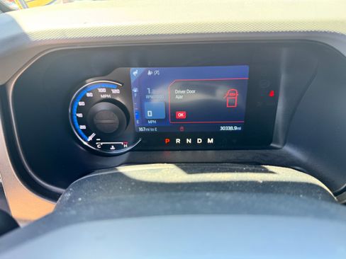 Used 2023 Ford Bronco Black Diamond image 12