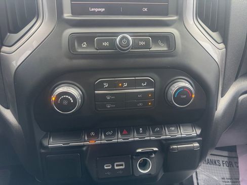 Used 2022 Chevrolet Silverado 1500 Custom w/ Safety Confidence Package image 20