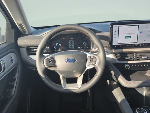 New 2026 Ford Explorer Active w/ Active Comfort Package image 10