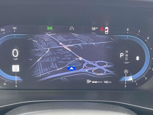 Certified 2023 Volvo XC40 B5 Ultimate w/ Climate Package image 20