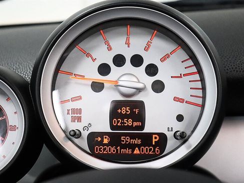 Used 2010 MINI Cooper Convertible FWD image 29